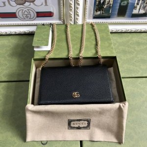 Top-of-the-line version with a green box featuring G's new small Double G metal