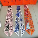 New silk scarf from H, 100% heavyweight silk twill, double-sided Herm