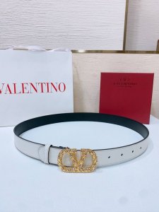 Vlogo Signature Buckle, Adorned With Swarovski Imitation Pearls - Swarovski Crys