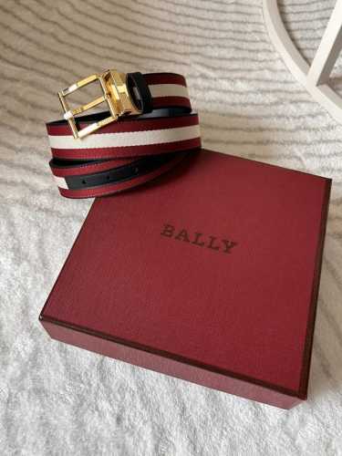 Special Bally Men's Casual Reversible Belt Width 3.4cm This Taylan belt is made