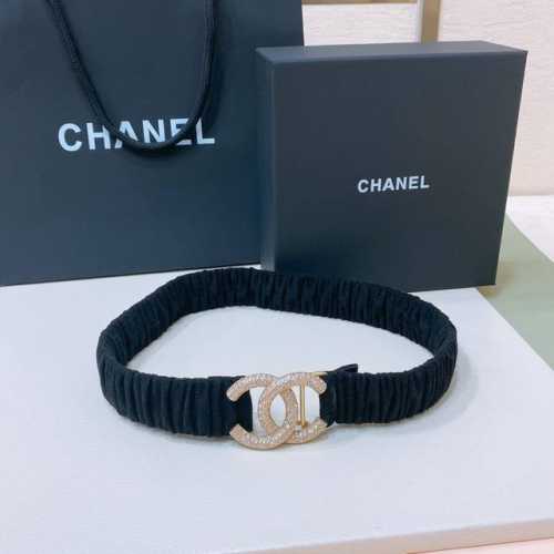 Chanel Cc rhinestone brass logo buckle, calfskin leather, silver and gold metal,