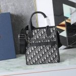 Top-grade original Diorsafari North-South Small Handbag DDD. This Safari North-S