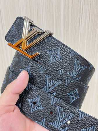 4.0 Wide 2025 New Arrival: The LV Pyramide belt, crafted from natural calfskin a - Click Image to Close