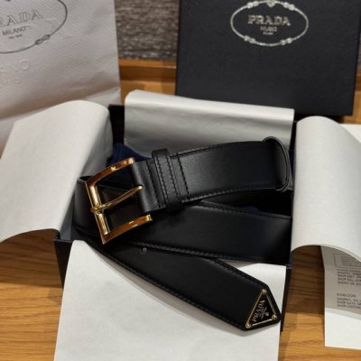 Prada Leather Belt with Triangle Logo Decoration. This Prada leather belt featur
