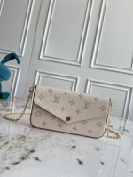 Chip version M15968 M69977 New three-piece set. This Pochette F