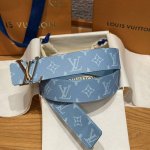 - Lvjia Men's Double-Sided Belt DDD. This double-sided belt cleverly combines M