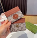 Gucci cardholder/coin purse with multiple card slots, same size as official web