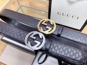 Original Gucci double-sided leather with exquisite hand-painted edges and fine