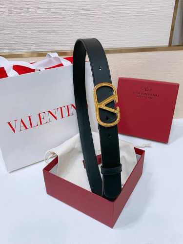 vlogo Signature Buckle Shiny Calfskin Belt - Swarovski Diamond Shiny Buckle -