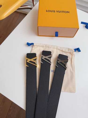 Popular Lv Width: 4.0cm New top-grain cowhide strap with a new exquisite steel