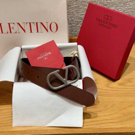 Warren's New Belt This Leather Belt Is Made In Italy, Decorated With "Vlogo" Bra - Click Image to Close