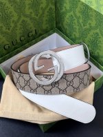 Features the brand's iconic double-G monogram pattern in a beige-ebony color co