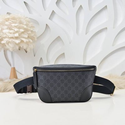Gucci - Gucci's latest chest bag is made of imported calfskin leather with a sof