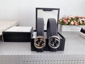 Gucci's 3.8-inch wide, popular belt in a full gift box. Whether it's the high-en