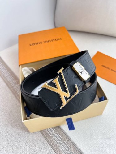 Product Name: Lv..Louis..Vuitton Belt Original Single Model: Hanging Buckle, Cla