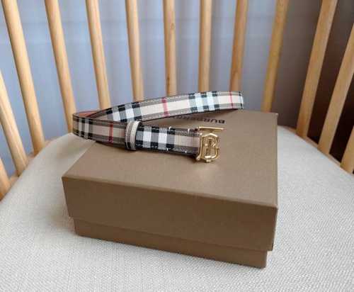 burberry Burberry Counters Synchronized New Italian-Made Belts Exquisitely De