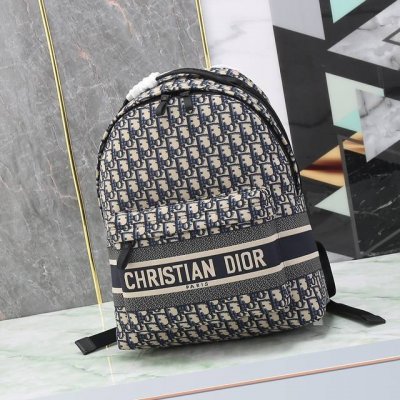 Authentic product available in the counter, top quality Dior Diortravel backpack