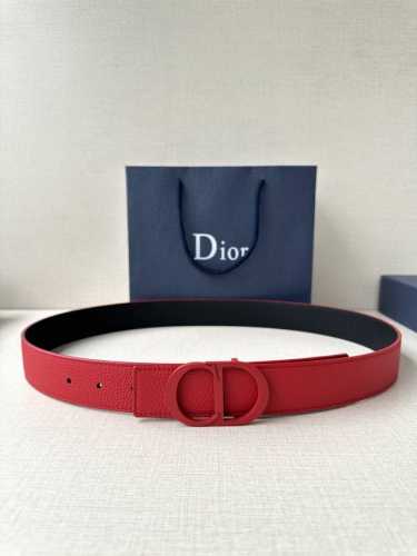 Width 3.5Cm Dior This belt buckle is carefully crafted from stainless steel with