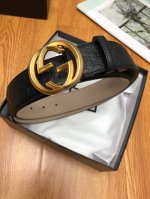 Full set of boutique gift box packaging delivered. Gucci: Original single-layer