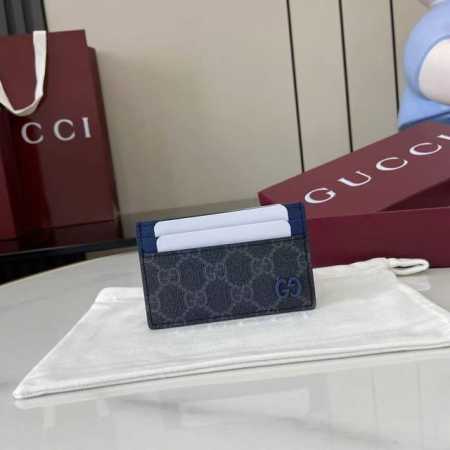 Top-of-the-line card holder with Gg details. This card holder is crafted from be - Click Image to Close