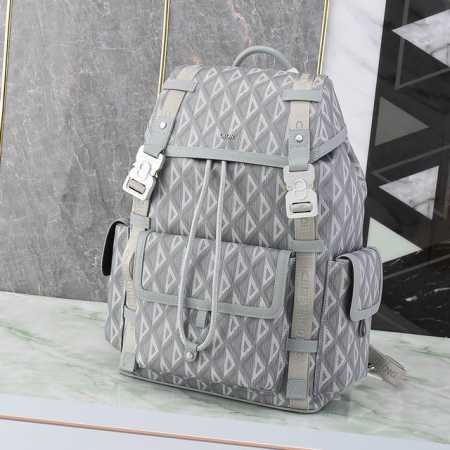 This Dior Hit The Road backpack, a new style for this season, blends modern styl - Click Image to Close