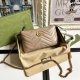 Top-of-the-line original leather bag with green box, a G-branded item. Countert