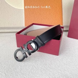 Salvatore Ferragamo business casual boutique belt, a versatile and popular acces