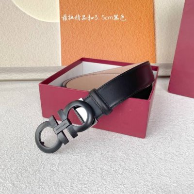 Salvatore Ferragamo business casual boutique belt, a versatile and popular acces