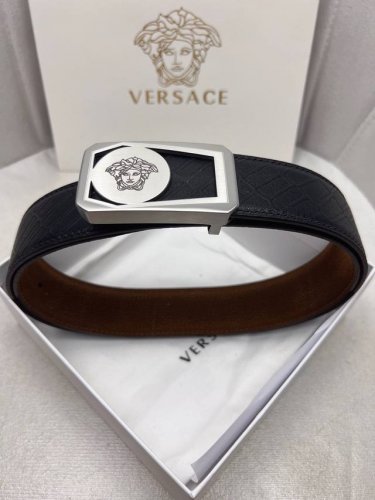 Versace: Original top-grain cowhide snakeskin surface: Lined with top-grain cowh