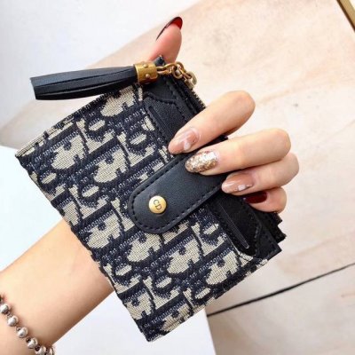 Dior 705 Color: Black Red Size: 12*9*1.5 Dior counter's latest hot debut, exquis