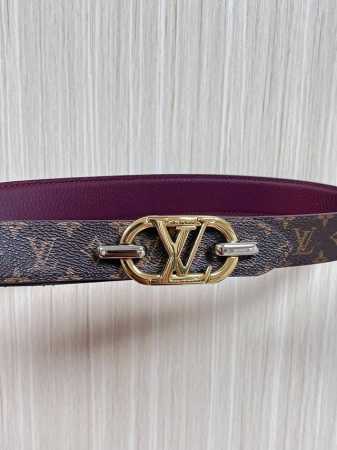 New for the season, this belt is crafted from luxurious calfskin and Monogram c - Click Image to Close