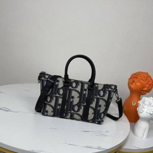 The most premium version on the market, welcome to compare. Weekender 25 Handba