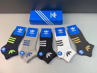 Special Adidas Originals Men's Socks, Jacquard Classic Logo, a super popular ite