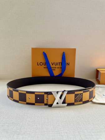 Special This 4.0-Inch Wide Lv Initiales Double-Sided Belt Is From The Spring/Sum - Click Image to Close