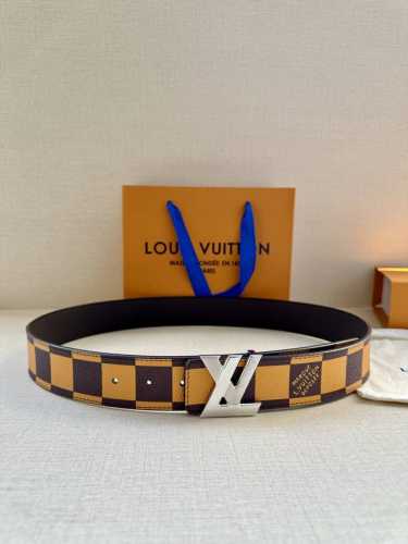 Special This 4.0-Inch Wide Lv Initiales Double-Sided Belt Is From The Spring/Sum