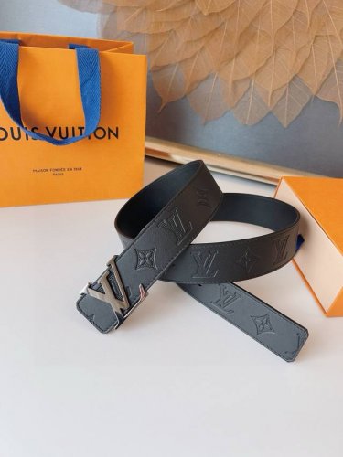 Lv Latest fabrics, new product, original single belt, small size, width 4.0cm, m