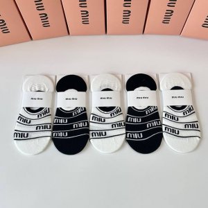 Special counter packaging Miumiu Miu Miu new boat socks invisible socks stacked