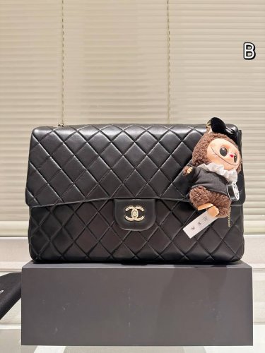 Cowhide version Chanel Cf denim airport bag! That kind of lazy effect Loose fee