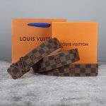 Comes with a complete set of Louis Vuitton boutique classic style packaging box.