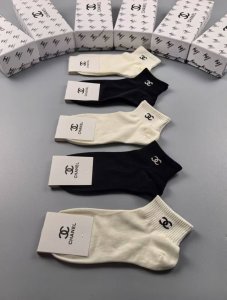 Special Chanel Chanel new women's socks, one box of five pairs of pure cotton ma