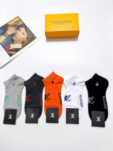 with packaging A box of 5 pairs of unisex Lv Louis Vuitton classic letter Logo