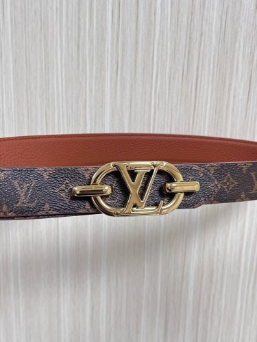 This season's newest design features a belt crafted from luxurious calfskin and This season's newest design features a belt crafted from luxurious calfskin and