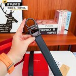 Ferrago F double-sided top-grain cowhide with a new look. Made of stainless stee