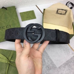 Men's Gucci Gg Supreme premium synthetic canvas, biodegradable material, with bl
