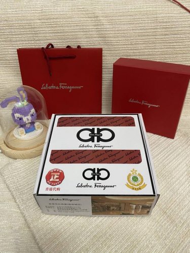 Product name: Ferragamo original leather belt Material: original cowhide belt, 1