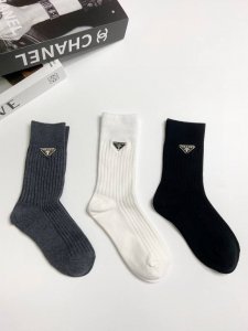 comes with packaging DDD. 3 pairs per box. DDD. Prada classic logo cotton mid-c