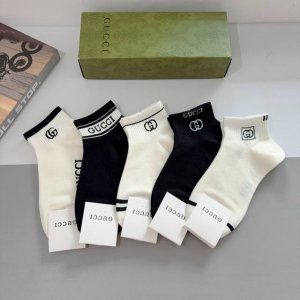 5 pairs per box with packaging Gucci new short socks! Pure cotton fabric, trend