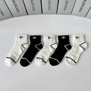 Special packaging for Balenciaga's new embroidered mid-calf socks! Five pairs pe