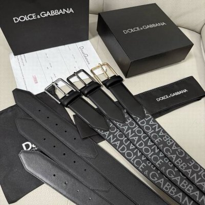Dg, width 4.0Cm Dolce&Gabbana's new calfskin belt is full of capable attitude. T