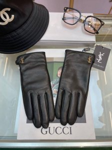Hot Selling Item: YSL Top-Tier Original Women's High-End Lambskin Gloves, 100%